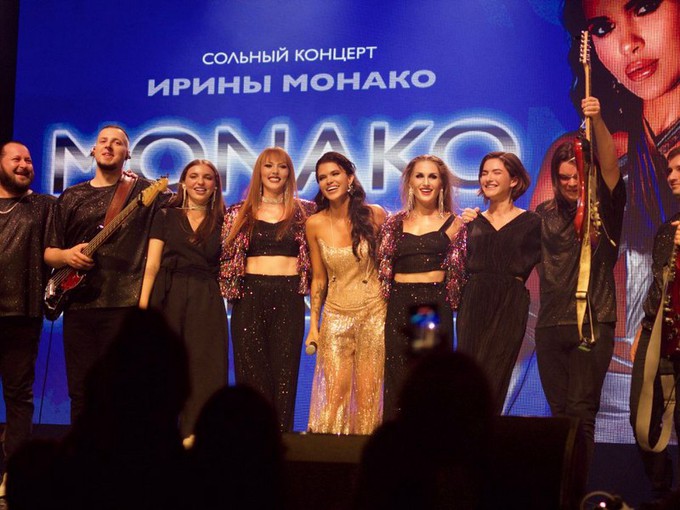 Кто спел про солнце монако 8. Кто спел про солнце монако 8. Солнце монако чеботина. Солнце монако прикол. Концерт день рождения муз тв 2023.