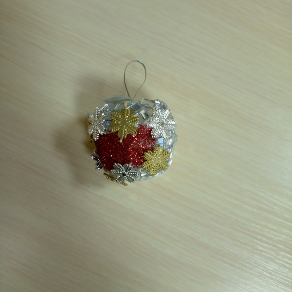 "Новогоднее яблочко"