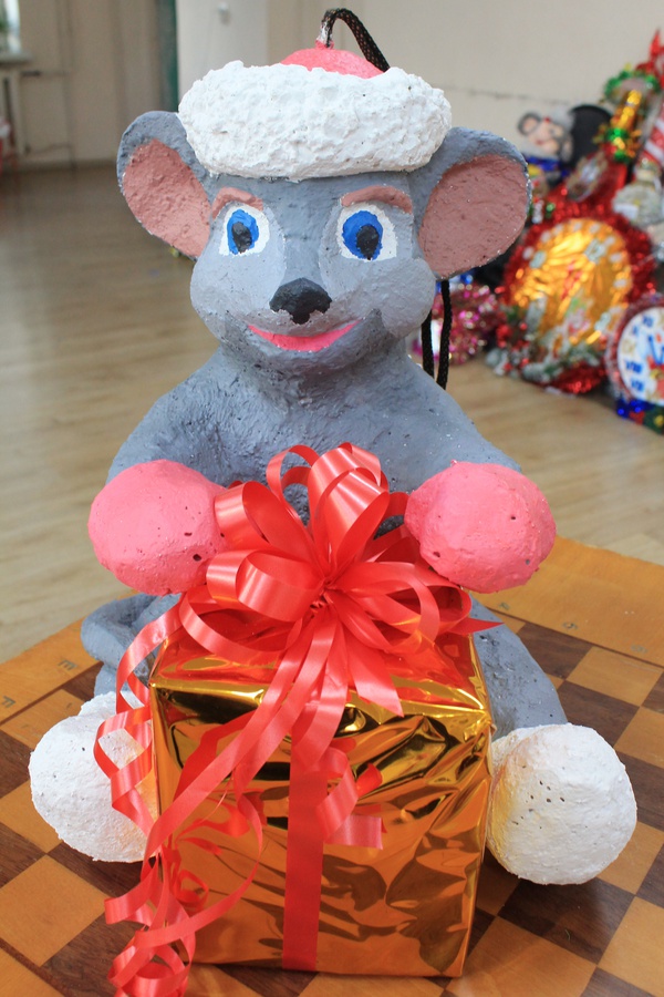 Новогодняя мышь