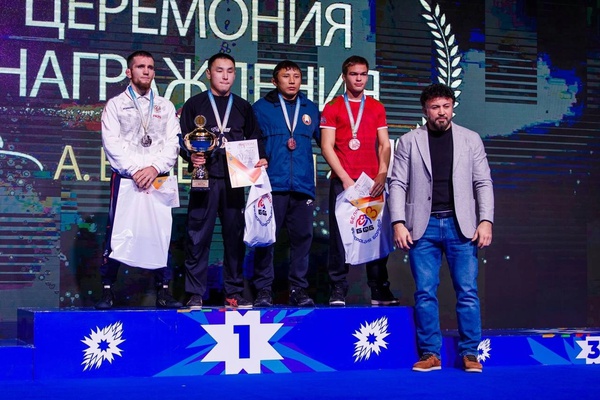 Гран-при по вольной борьбе на призы трехкратного олимпийского чемпиона Александра Медведя