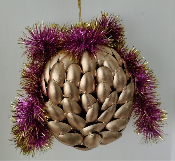 Золотая шишечка