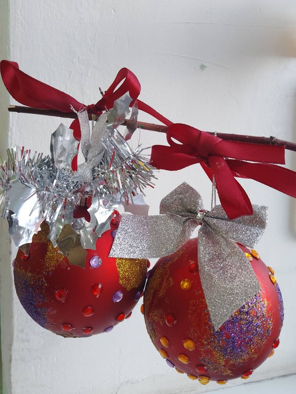 "Новогодние шары"