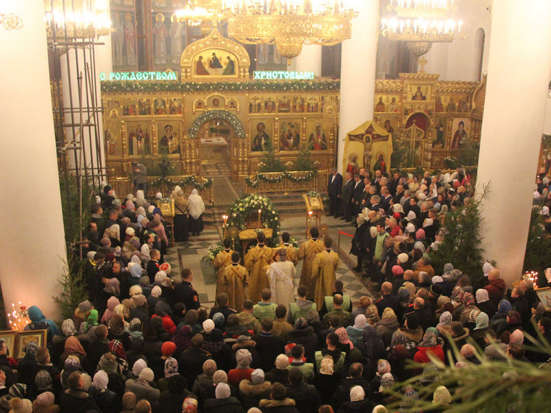 14 тысяч брянцев встретили Рождество в храмах
