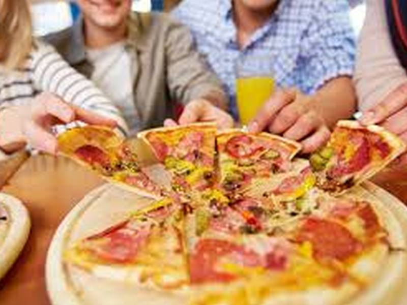 Пицца – самое распространенное блюдо, которое доставляют на дом