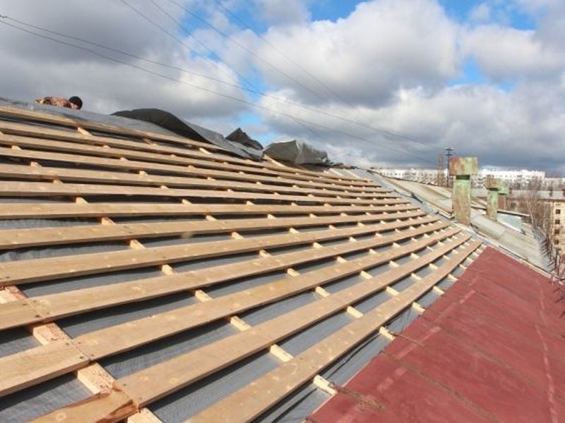 У брянских школ и детсадов отремонтируют крыши