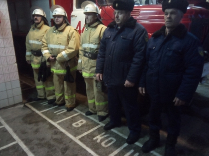 В Стародубе пожарные спасли трех человек