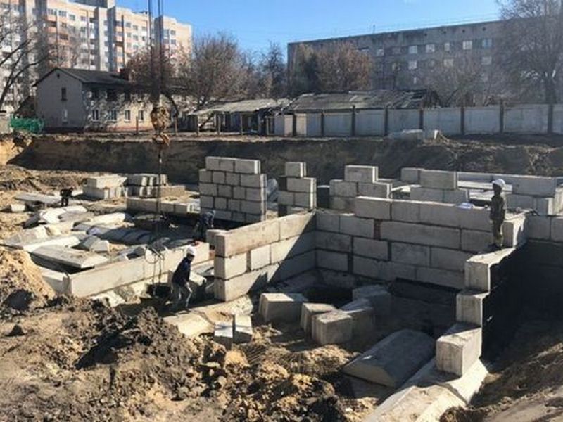 В Фокинском районе начали строить детскую поликлинику