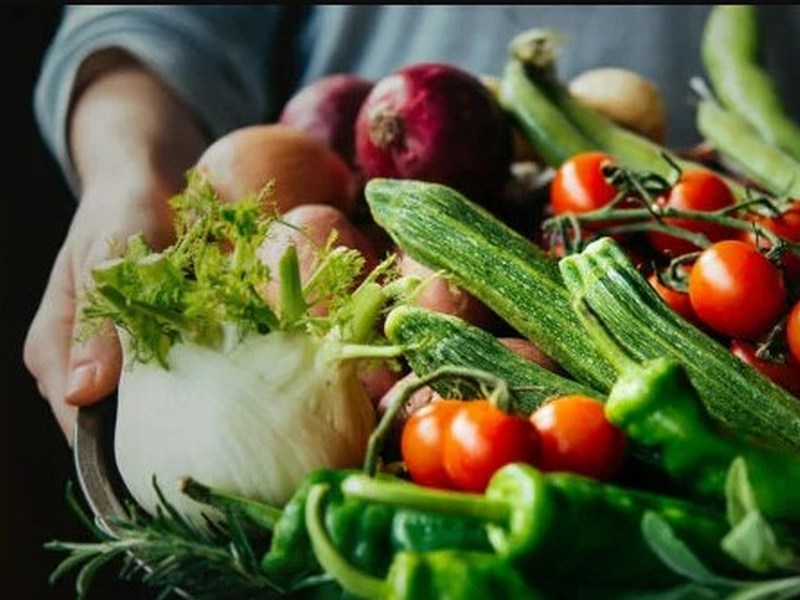 Потребительская корзина: какие "летние" овощи можно найти в магазинах Брянска