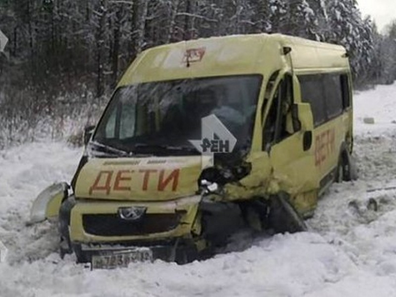 Водитель школьного автобуса спас 18 детей