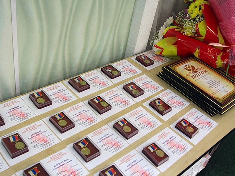 25 жительниц Брянской области получили знак "Материнская слава"