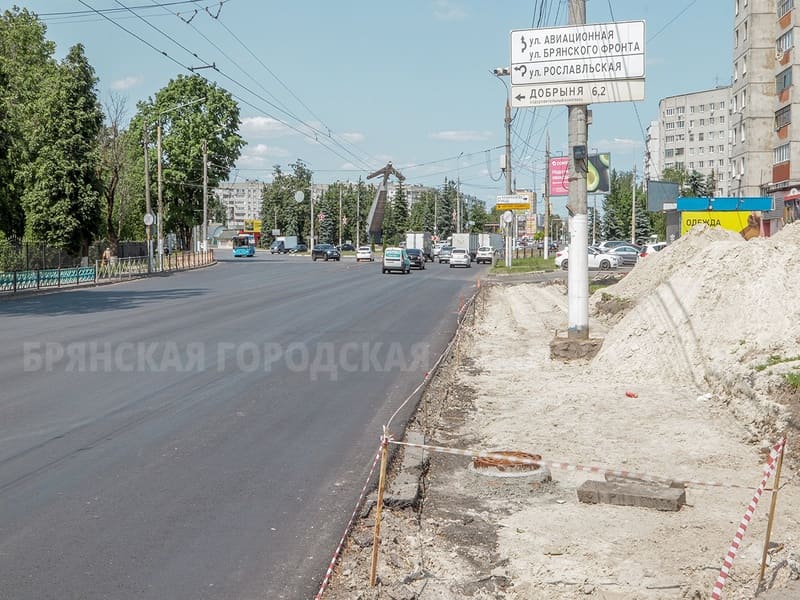 В Советском районе продолжается ремонт улицы Красноармейской