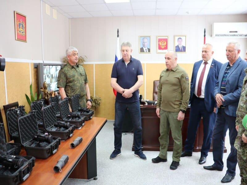 Пограничникам ФСБ вручили новое оборудование