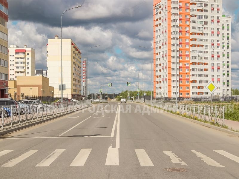 В Брянске ремонтируют дороги возле школ