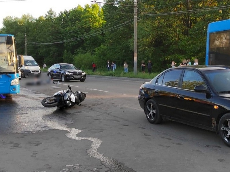 Мотоциклист погиб в ДТП в Брянске