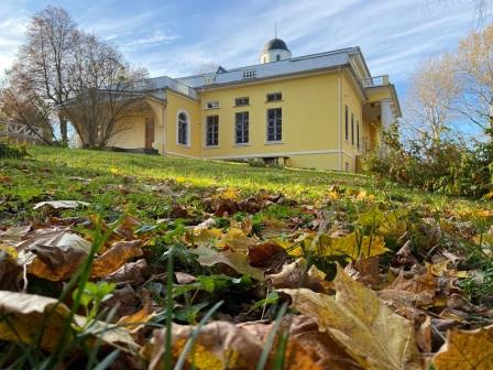 Музей-усадьба Тютчева в Овстуге осенью