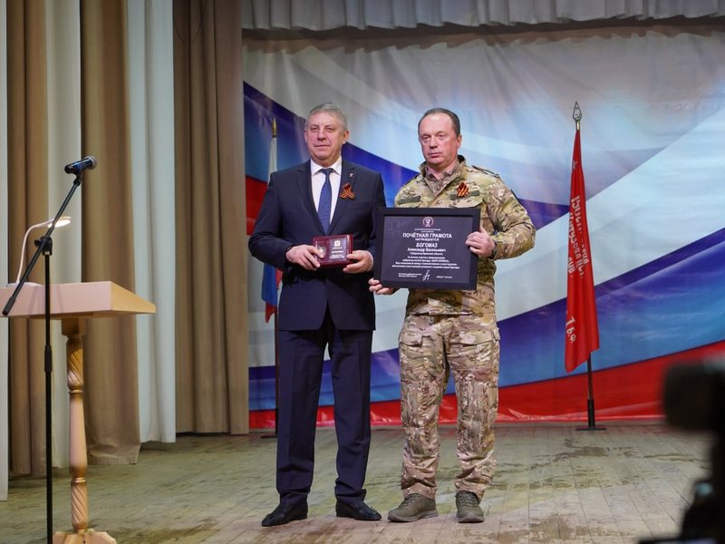 Губернатор наградил командиров и бойцов «БАРС-Брянск»