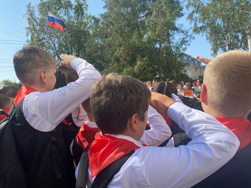 Более 12 тысяч девятиклассников написали экзамен по русскому языку