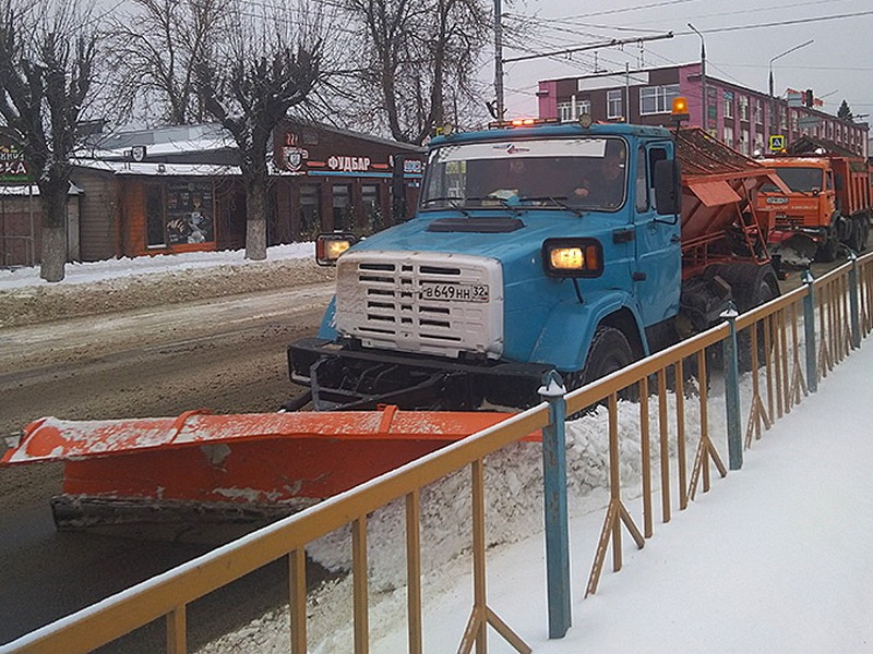 С улиц Брянска вывезли 1300 тонн снега