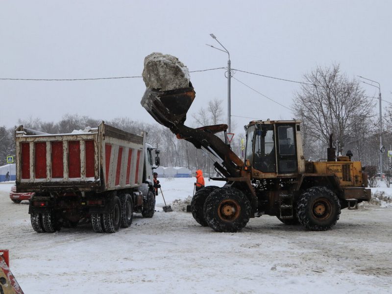 С улиц Брянска вывезли 40 тысяч тонн снега