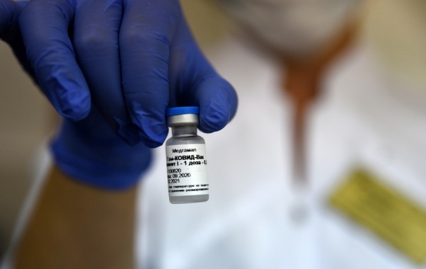 В поликлиники Брянска поступила вакцина от коронавируса