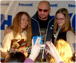 Воронежские девушки были от Куценко просто в восторге.