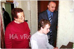 Первый урок компьютерной грамотности Женя получил от заместителя Губернатора Брянской области Рашита Габдулвалеева