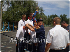Награждение команды-победителя.