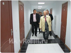Михаил Гулевский осматривает помещения нового бизнес-центра