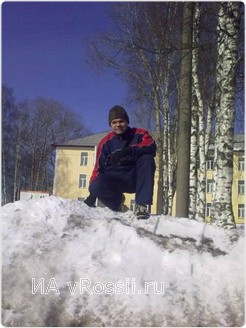 Сугробы в армии - как психологическое оружие на врага, они всегда должны быть исключительно квадратной формы
