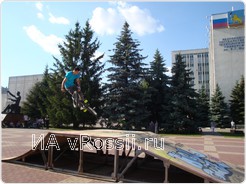 Велосипедисты демонстрировали различные трюки на BMX