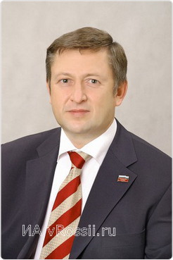 <em>Вячеслав Рудников, 