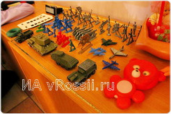 <em>Войска советских солдатиков</em>