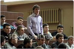 <em>Теперь за каждый выход студенты будут получать 200 рублей</em>